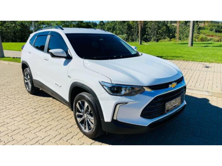 CHEVROLET - TRACKER - 2022/2023 - Branca - R$ 113.888,00