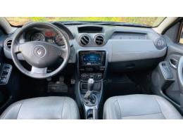 RENAULT - DUSTER - 2013/2013 - Preta - R$ 51.888,00