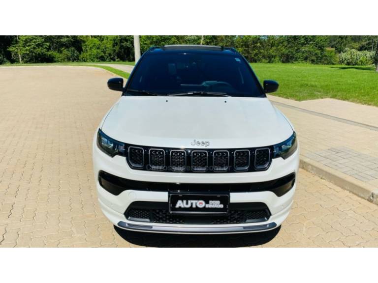 JEEP - COMPASS - 2023/2024 - Branca - R$ 193.888,00