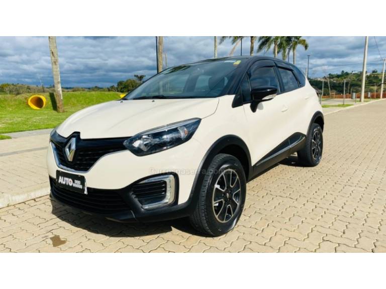 RENAULT - CAPTUR - 2020/2021 - Bege - R$ 89.888,00