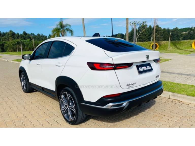 FIAT - FASTBACK - 2023/2023 - Branca - R$ 127.888,00