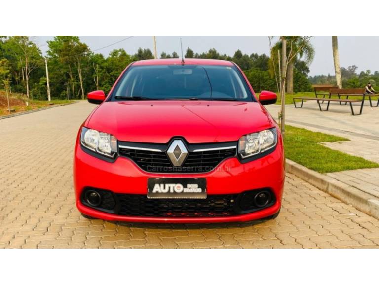 RENAULT - SANDERO - 2017/2018 - Vermelha - R$ 46.888,00