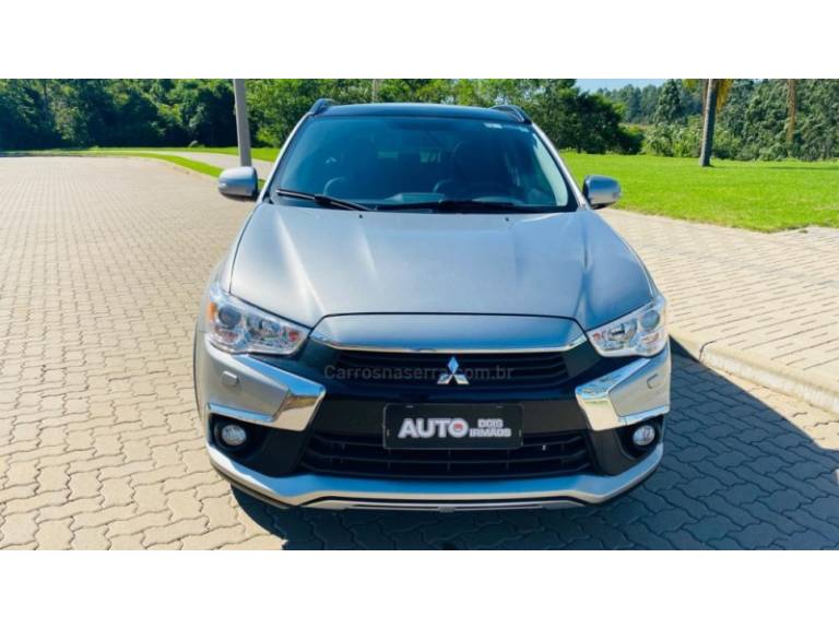 MITSUBISHI - ASX - 2017/2018 - Prata - R$ 93.888,00