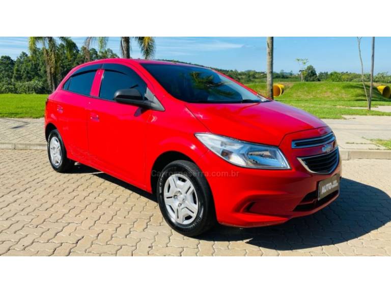 CHEVROLET - ONIX - 2015/2016 - Vermelha - R$ 49.888,00