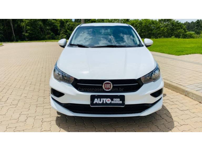 FIAT - CRONOS - 2018/2019 - Branca - R$ 63.888,00