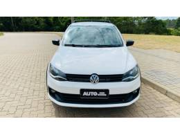 VOLKSWAGEN - SAVEIRO - 2014/2015 - Branca - R$ 49.888,00