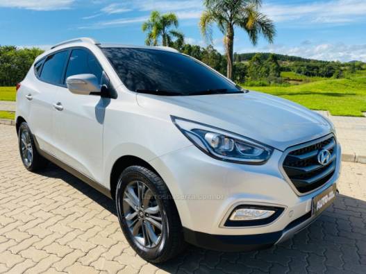 HYUNDAI - IX35 - 2017/2018 - Prata - R$ 91.888,00