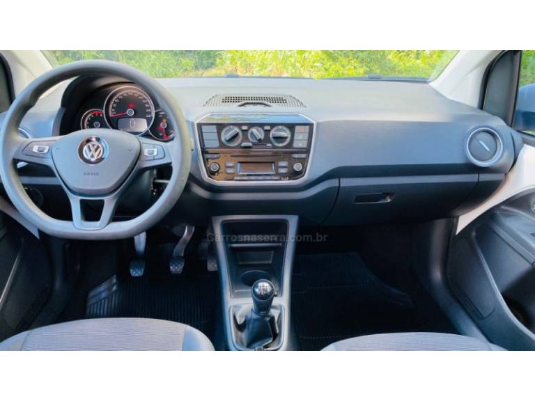 VOLKSWAGEN - UP - 2019/2020 - Branca - R$ 61.888,00