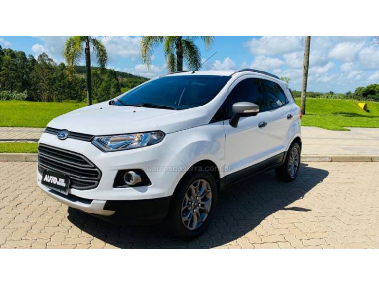 FORD - ECOSPORT - 2014/2014 - Branca - R$ 59.888,00