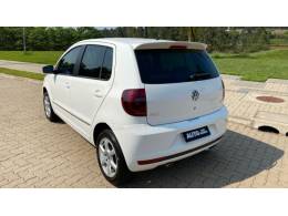 VOLKSWAGEN - FOX - 2013/2013 - Branca - R$ 44.888,00