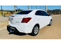 CHEVROLET - PRISMA - 2016/2017 - Branca - R$ 58.888,00