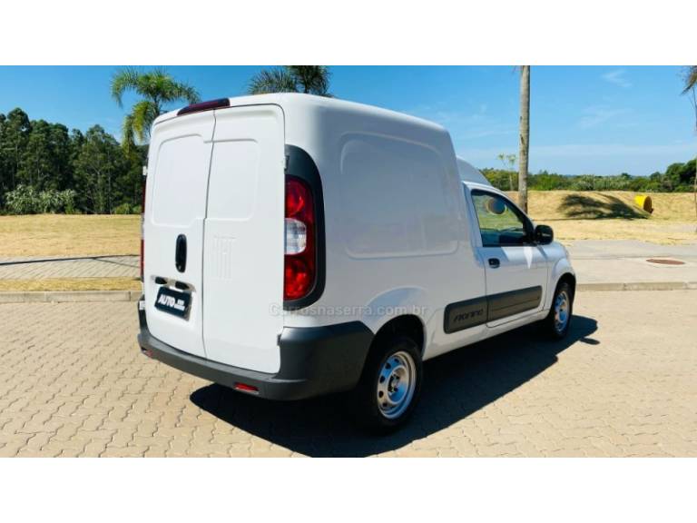 FIAT - FIORINO - 2018/2019 - Branca - R$ 68.888,00