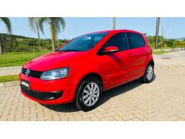 VOLKSWAGEN - FOX - 2012/2013 - Vermelha - R$ 38.888,00