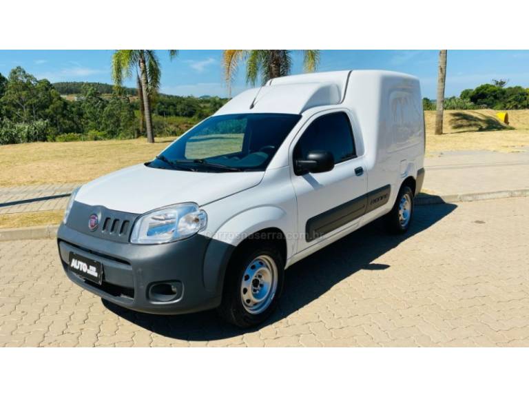 FIAT - FIORINO - 2018/2019 - Branca - R$ 68.888,00