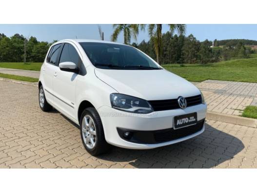 VOLKSWAGEN - FOX - 2013/2013 - Branca - R$ 44.888,00