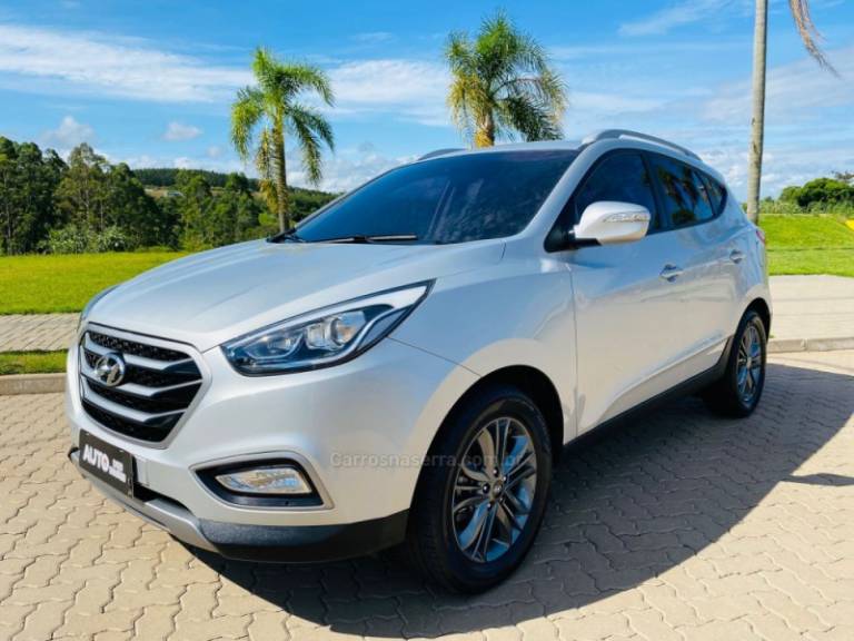 HYUNDAI - IX35 - 2017/2018 - Prata - R$ 91.888,00