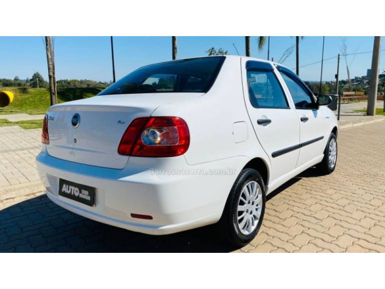 FIAT - SIENA - 2007/2008 - Branca - R$ 28.888,00