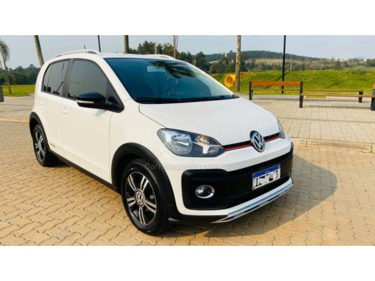 VOLKSWAGEN - UP - 2019/2020 - Branca - R$ 67.888,00