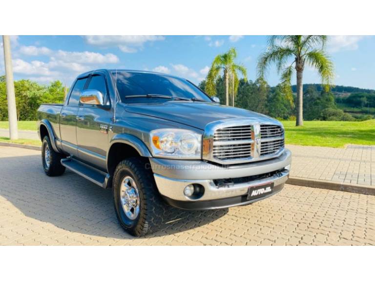 DODGE - RAM - 2007/2008 - Cinza - R$ 186.888,00