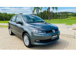 VOLKSWAGEN - VOYAGE - 2015/2016 - Cinza - R$ 47.888,00