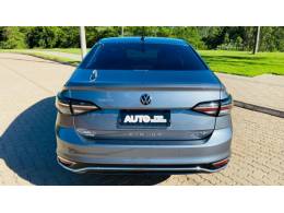 VOLKSWAGEN - VIRTUS - 2023/2024 - Cinza - R$ 114.888,00