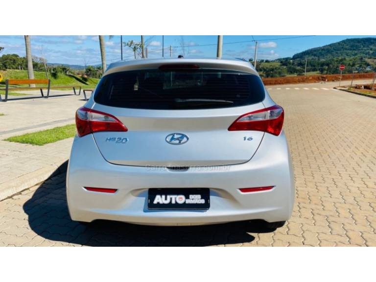 HYUNDAI - HB20 - 2012/2013 - Prata - R$ 44.888,00