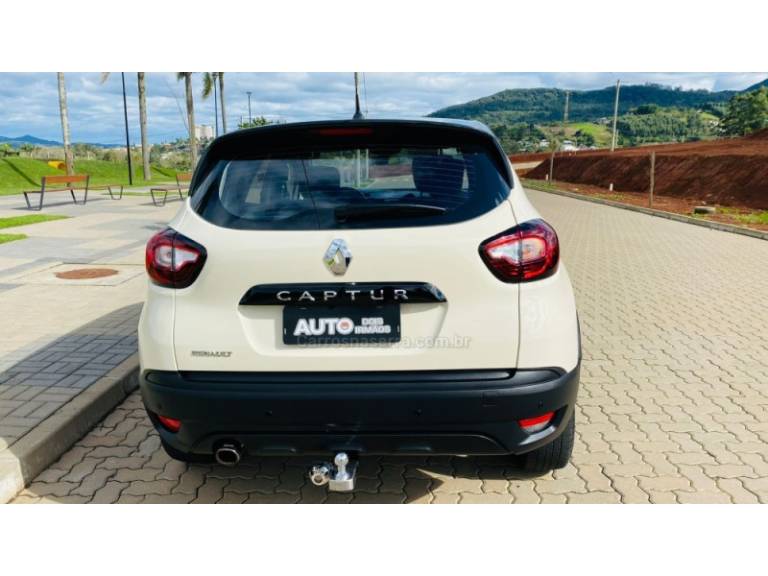 RENAULT - CAPTUR - 2020/2021 - Bege - R$ 89.888,00