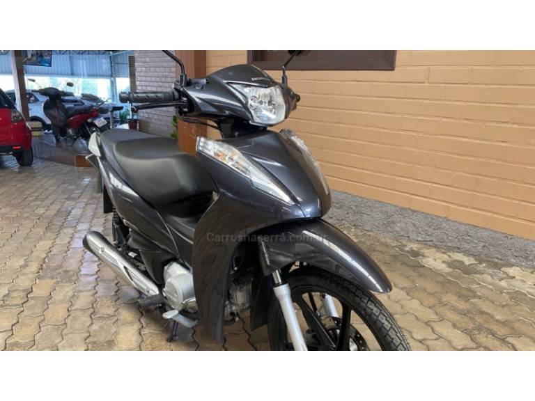 HONDA - BIZ 125 - 2019/2019 - Cinza - R$ 15.300,00