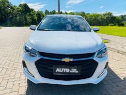 CHEVROLET - ONIX - 2020/2021 - Branca - R$ 85.888,00