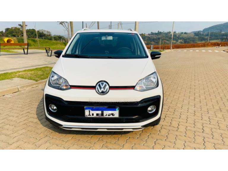 VOLKSWAGEN - UP - 2019/2020 - Branca - R$ 67.888,00