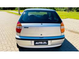 FIAT - PALIO - 2005/2006 - Prata - R$ 19.888,00