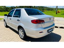 FIAT - SIENA - 2010/2011 - Prata - R$ 32.888,00